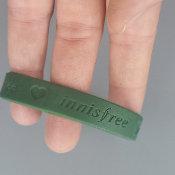 Green Lego Like Unique Ring and Green Silicone Bracelet Set - Picture 10 of 10